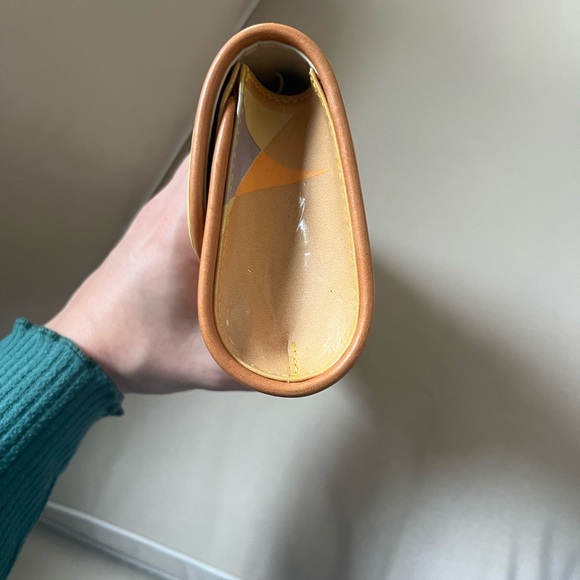 Authentic Louis Vuitton Monogram Vernis Fleurs Pochette (Rare color palette!) - Picture 8 of 13